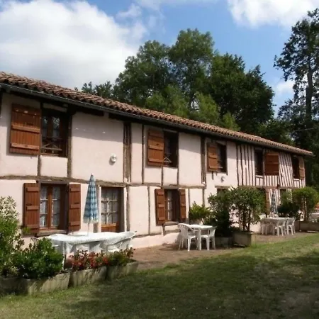 Holiday home House Le Chateau Du Marais Cazaubon
